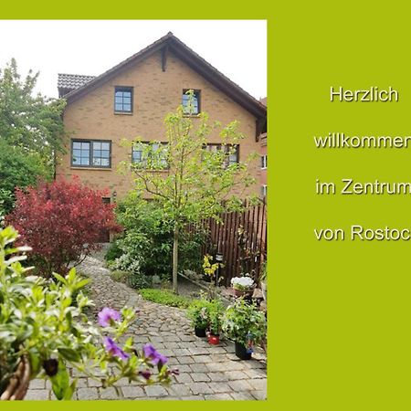 Ferienwohnung Am Stadthafen _ Obje Rostock Extérieur photo