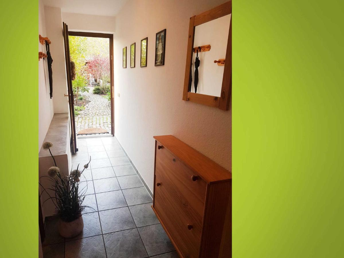 Ferienwohnung Am Stadthafen _ Obje Rostock Extérieur photo